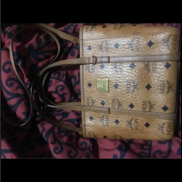 Mcm Hand/cross over bag - Picture 3 of 3